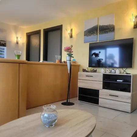 Casa Moorea Ferienhaus Brione sopra Minusio